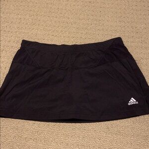 Addidas Supernova ClimaCool Skirt / Skort Size Medium Black BUILT IN SHORTS
